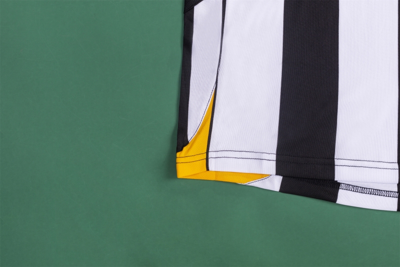 RETRO 05/06 Juventus Home Soccer Jersey