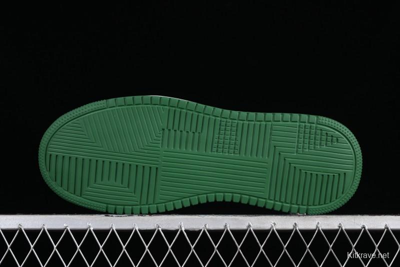 Gucci Chunky B Screener GG Casual Sneakers in Beige and Ebony GG Canvas with Leather Trim - 9Y9209666