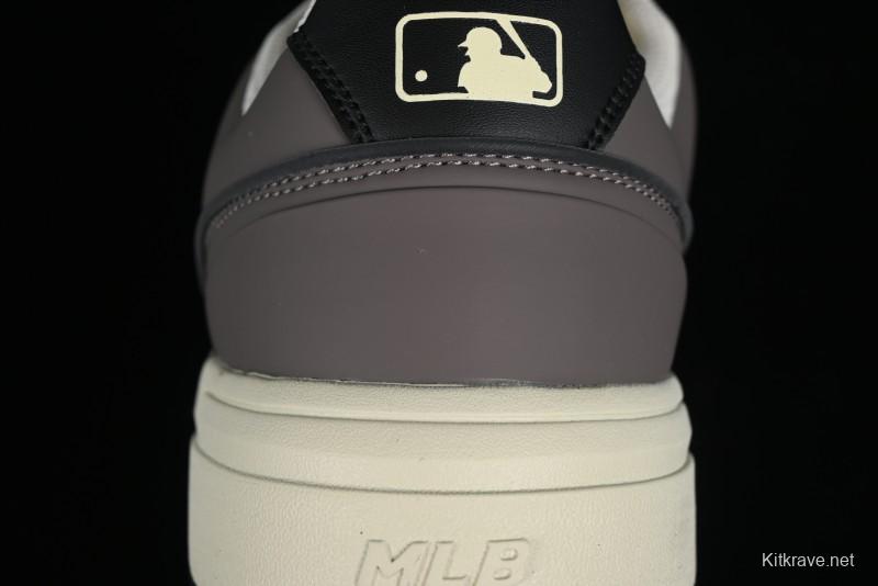 MLB Chunky Liner Basic New York Yankees Height Increasing Thick Sole Casual Sneakers - 3ASXCLB3N50CGS