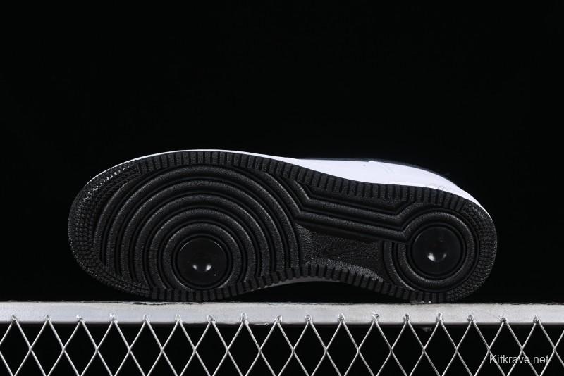 Nike Air Force 1 '07 Low Casual Sneakers in Black and White - FQ4296-101