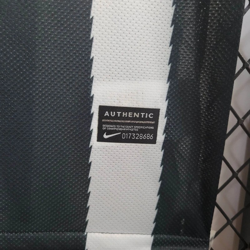 2010/11 Retro Juventus Home Jersey