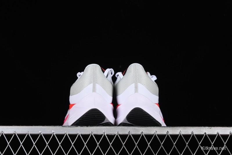 Nike Zoom Winflo 8 Breathable Mesh Running Shoes with Forefoot and Heel Zoom Air Cushion - CW3419-100