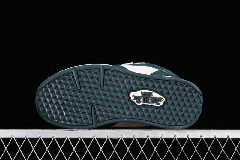 Vans Rowley XLT Series Skate Shoes with Cushioning and Durability - VN000CQFCPM