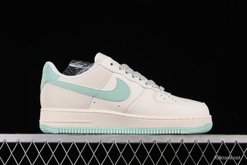 Supreme x Nike Air Force 1 '07 Low Collaborative Sneakers in Youthful Green - HD1968-023