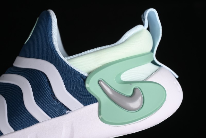 Nike Dynamo Go Flyease Easy-On Kids' Shoes - DV0546-400