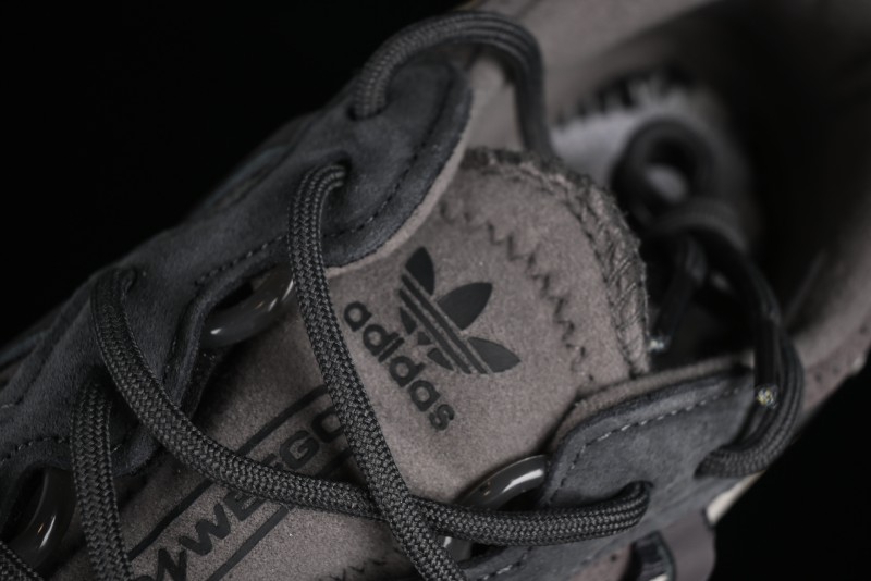 Adidas Originals Ozweego TR Retro Lightweight Running Sneakers - IF8577