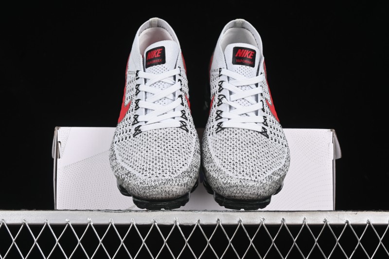 Nike Vapormax Flyknit Breathable Casual Running Shoes with Full-Length Air Cushion - 849558-020