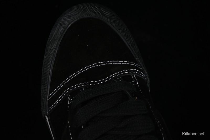 Vans Knu Skool Low Top Retro Casual Vulcanized Slip-On Shoes in Black - VN000CRPBMA