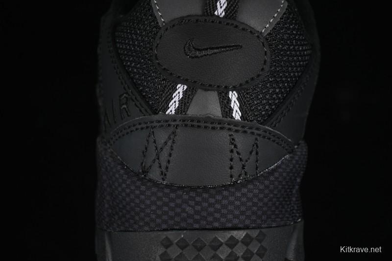 Nike Air Humara Retro Trail Running Shoes with 1990s Outdoor Style - 924464-001