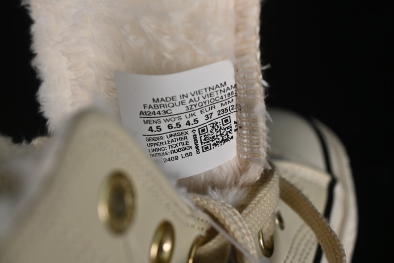 Converse Chuck 1970s Winter Waterproof Leather High-Top Sneakers with Gold Eyelets and Fleece Lining - A12443C