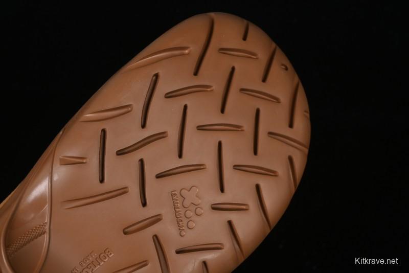 Bottega Veneta Snap Round Toe Slip-On Ankle Snow Boots - 578321