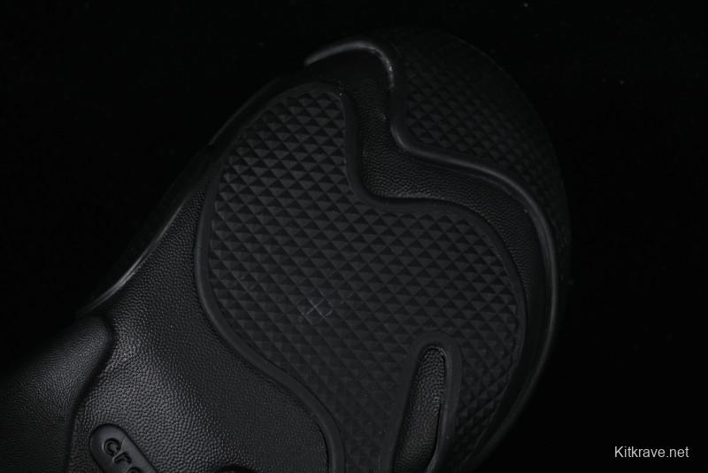 Crocs EVA Fashion Comfortable Clogs with Ventilation Holes - CSD4