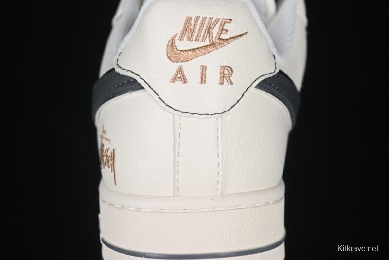 Nike Air Force 1 '07 Low Casual Sneakers in Black Pigskin - XZ6188-705
