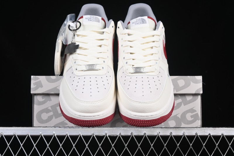 Nike Air Force 1 '07 Low The North Face Collaboration Beige Red Casual Sneakers - DM6688-047