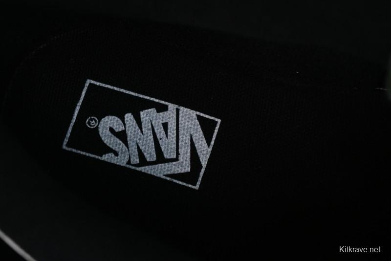 Vans Knu Skool Low-Top Retro Casual Vulcanized Sneakers - VN0009QCB9M