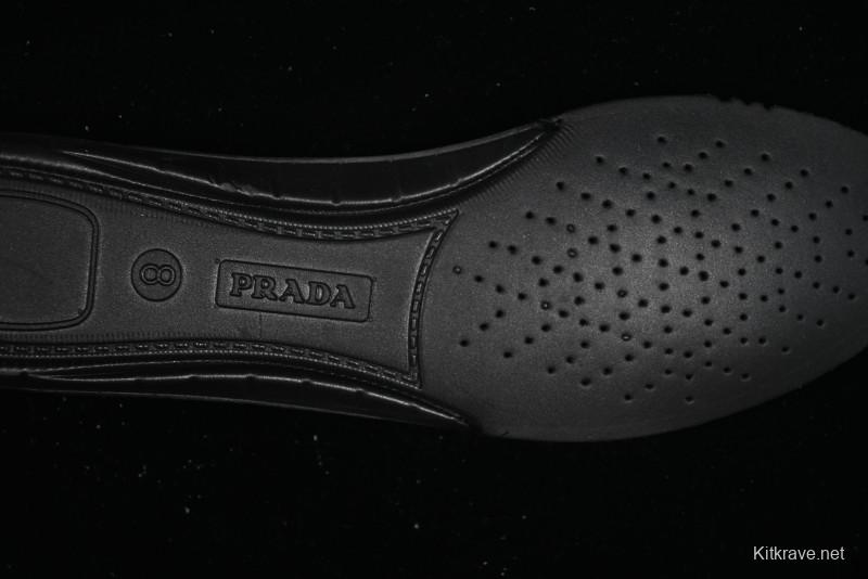 Prada Cloudbust Air Thunder Lifestyle Low-Top Sneakers - 2EG293