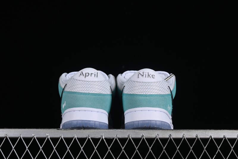 Nike April Skateboards SB Dunk Low Collaboration Frozen Rose SB Shattered Backboard Casual Skate Shoes - FD2562-400