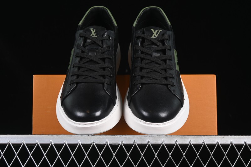Louis Vuitton Casual Culture Sports Sneakers Series - M.E5