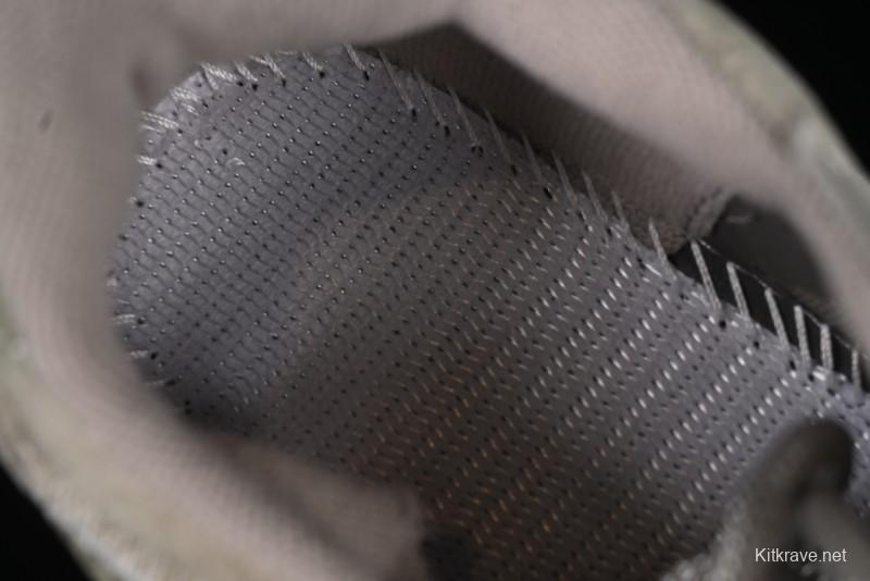 Vans Wayvee Low-Top Retro Skate Shoes - VN0A2Z3RFOG