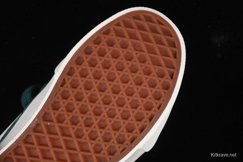 Vans Knu Skool Low-Top Retro Chunky Sneakers - VN000CS0PRM