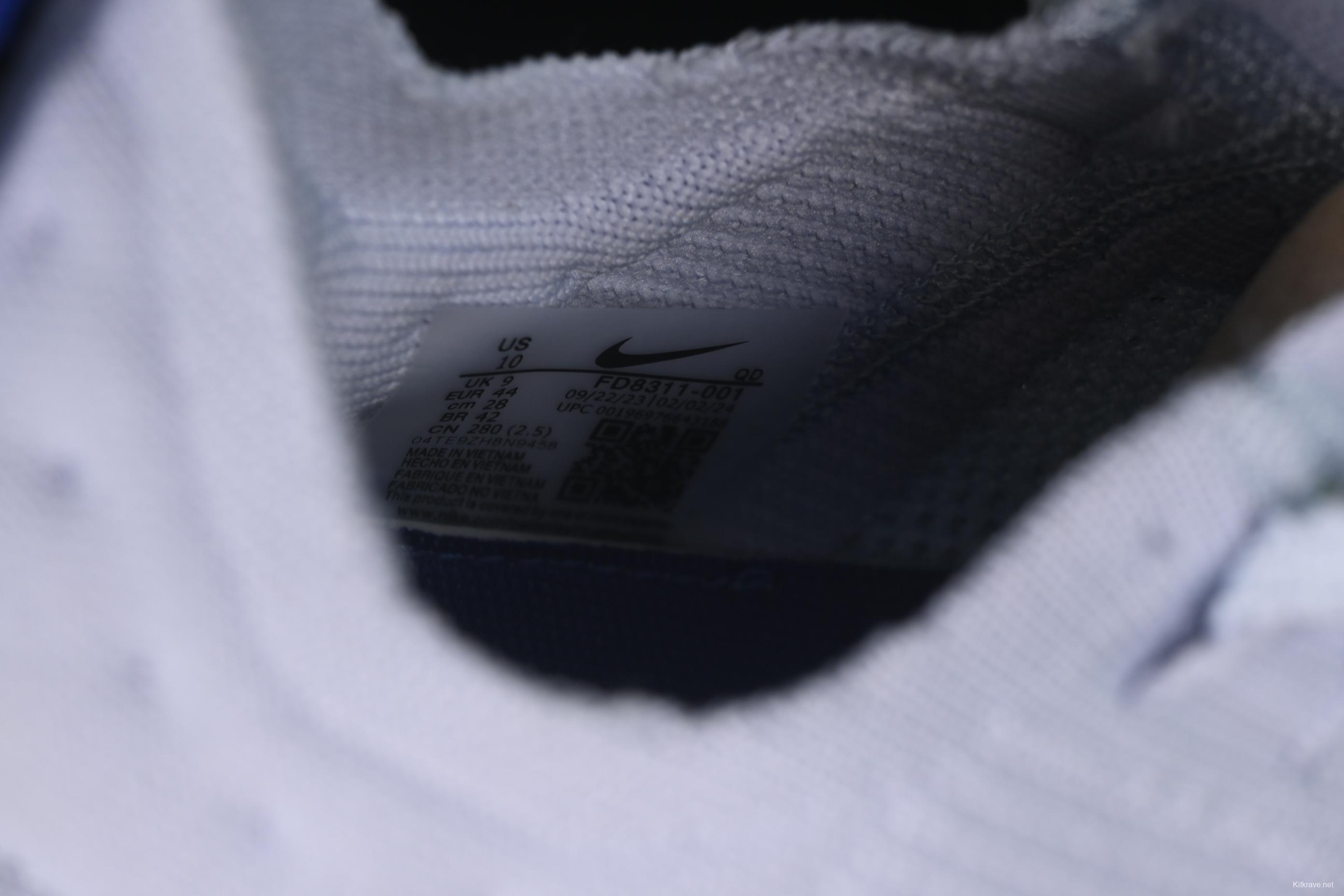 Nike Zoom AlphaFly Next 3% Prototype Marathon Running Shoes with Dual Air Zoom and ZoomX Foam - FD8311-001