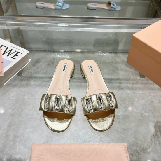 2025 Women Miumiu Metallic Leather Slippers
