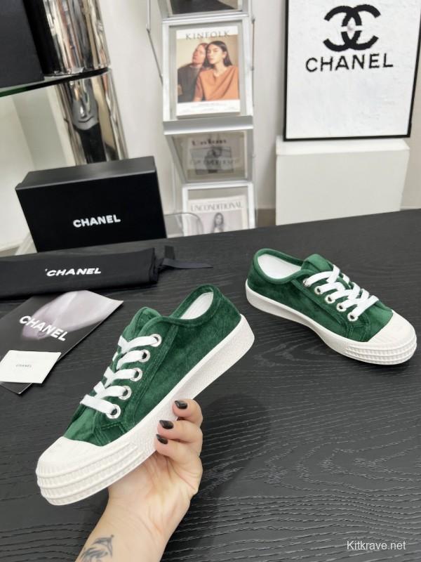 2025 Women Chanel Green Suede Sneakers LY00230