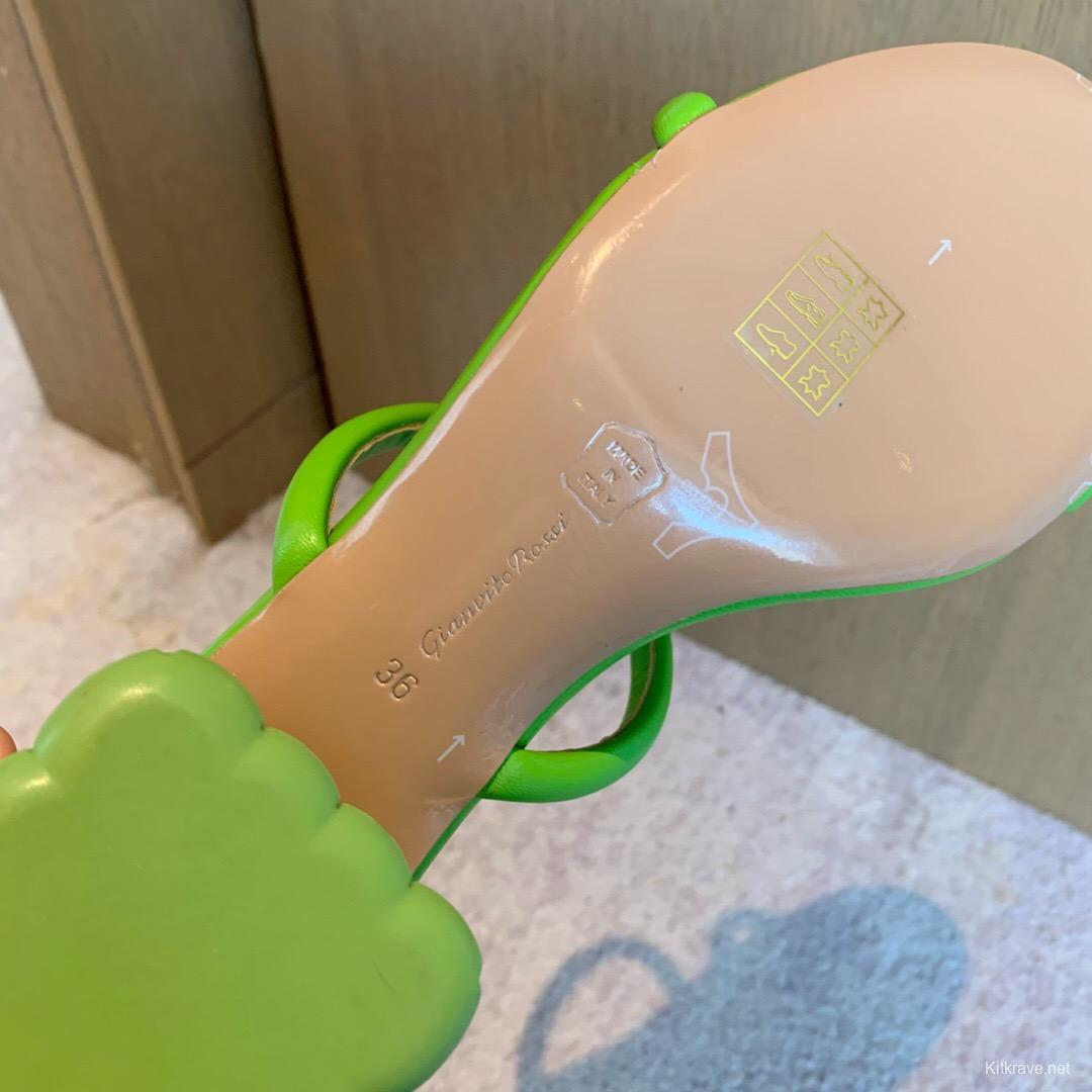 2025 Women Gianvito Rossi Green Leather Slippers