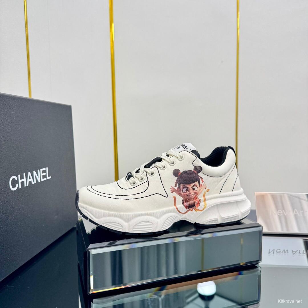 2025 Women Chanel White Leather Sneakers Graphic LY00360