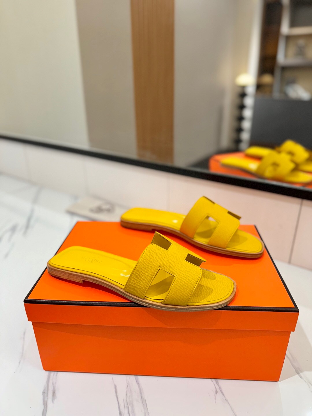 2025 Women Hermès Yellow Leather Slippers