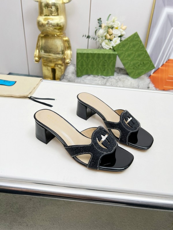 2025 Gucci Black Leather Slippers