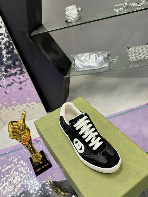 2024 Unisex Gucci Black White Leather Sneakers MJ00310