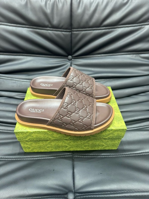 2024 Gucci brown leather Slippers MJ00200