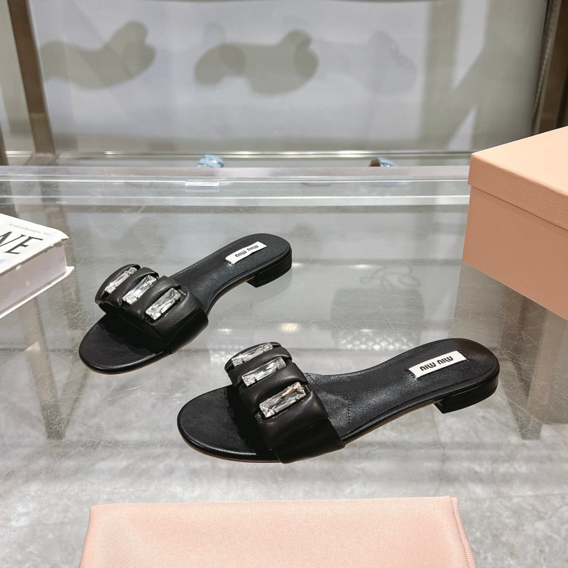 2025 Miumiu Black Leather Slippers KFY00250