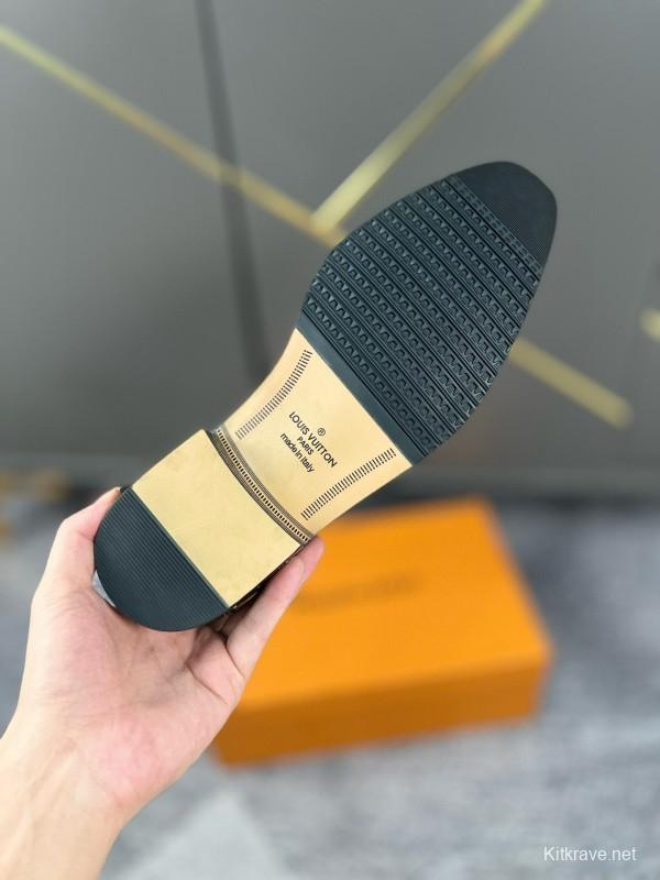 2024 Men Louis Vuitton Black Leather Dress Shoes MJ00380