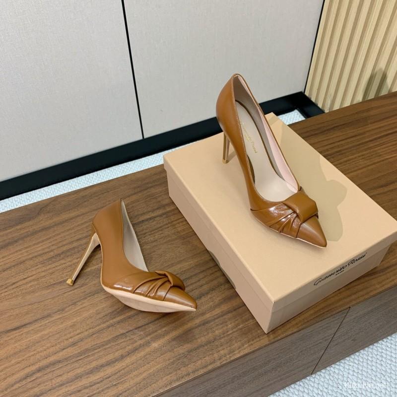 2025 Women Gianvito Rossi Brown Leather High Heels KFY00300