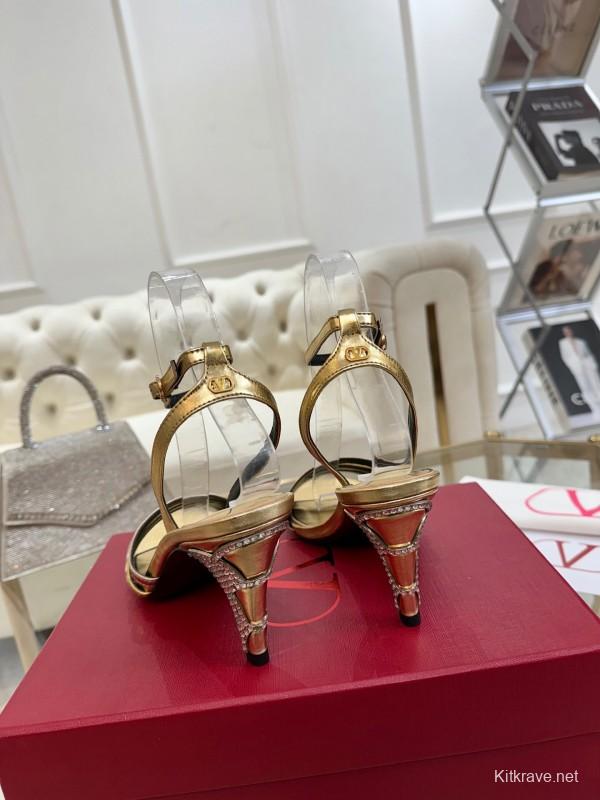 2025 Women Valentino Gold Leather Sandals LY00310