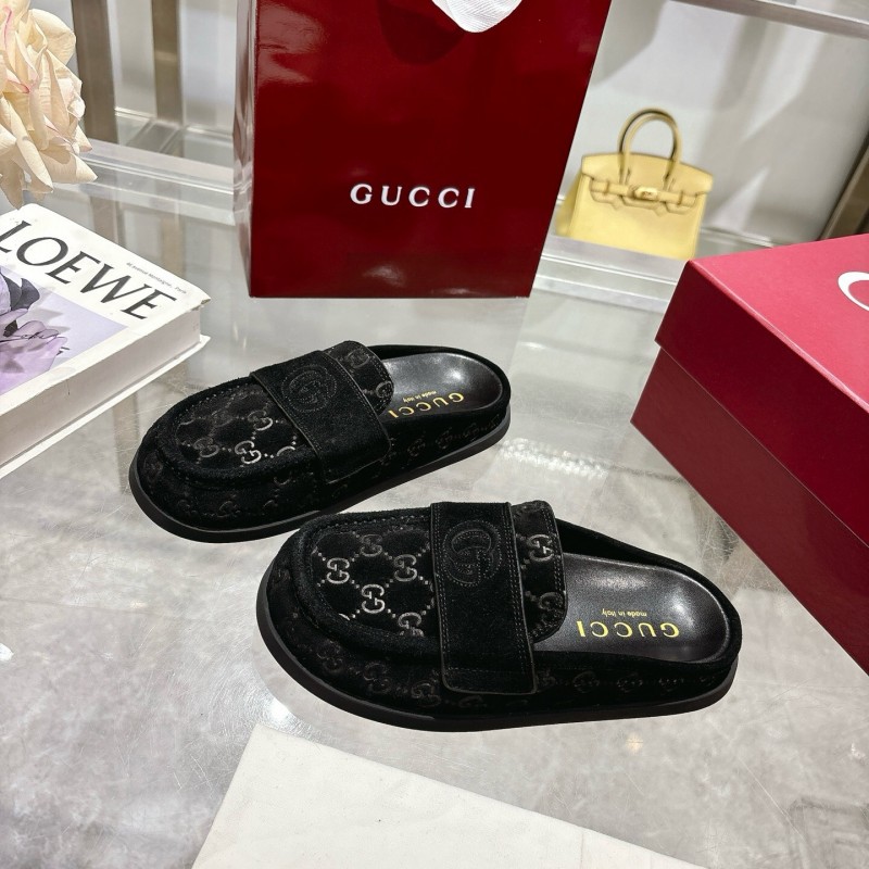 2025 Women Gucci Black Suede Slippers Embossed GG LY00270