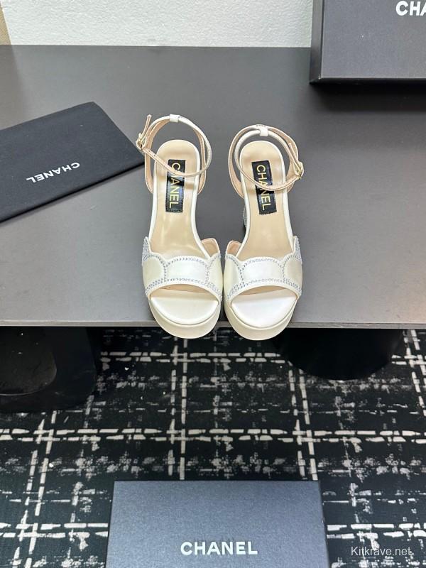 2025 Women Chanel White Leather Platform Sandals Beaded LY00320
