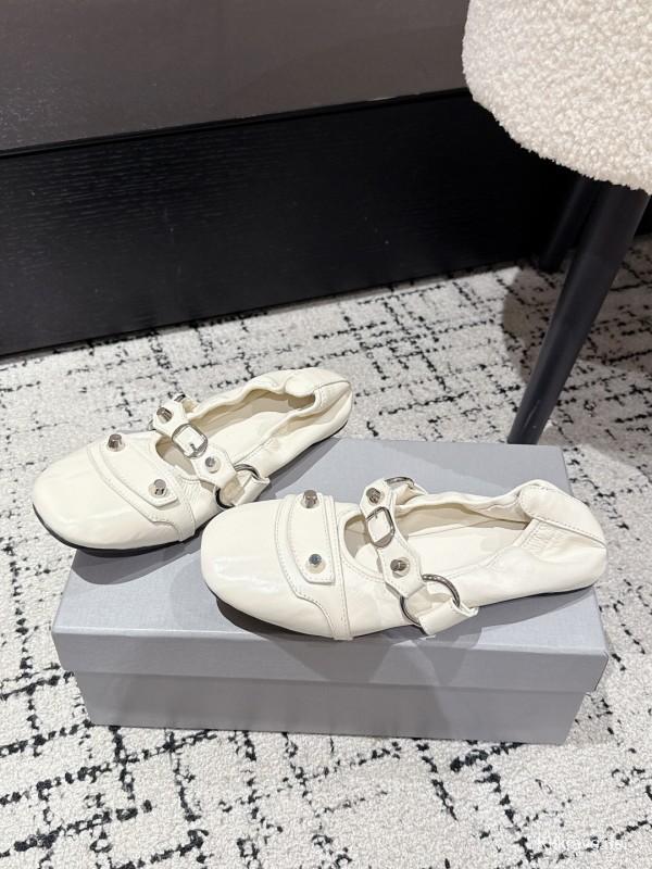 BALENCIAGA Cagole Metal Studs Ballet Flats - KFY00300
