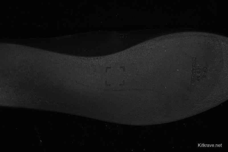 Awake NY Air Jordan 5 Retro Sneakers with Arctic Pink Colorway and Awake NY Logo Mesh - DV4982-600