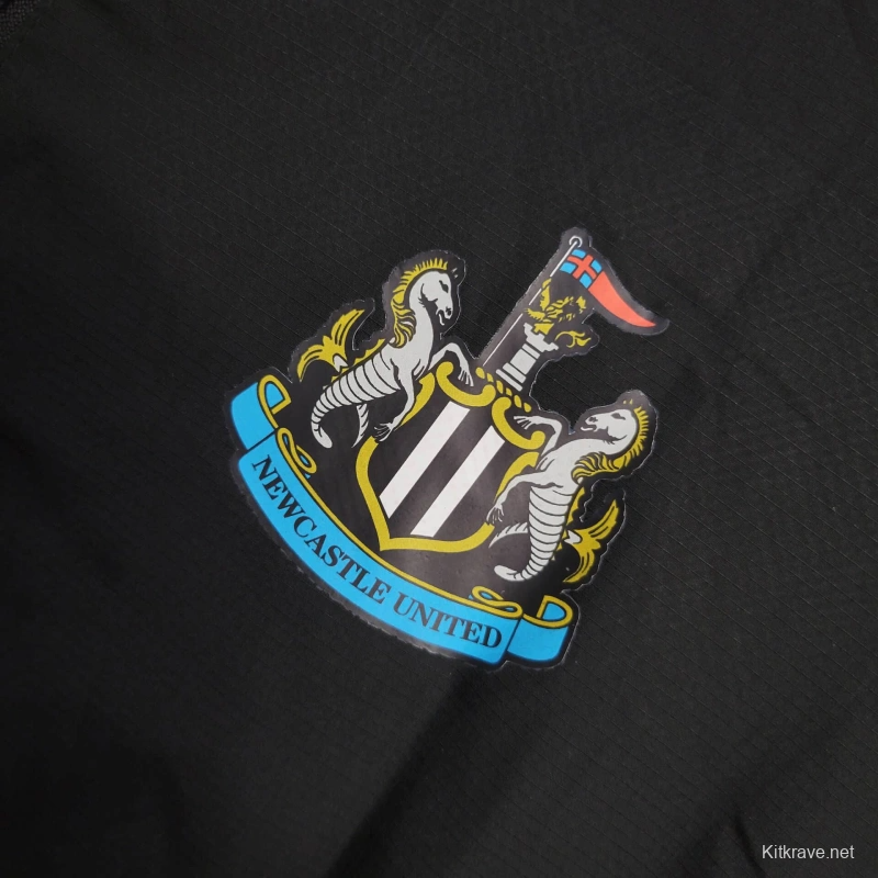 25/26 Newcastle United Jacket Black Windbreaker
