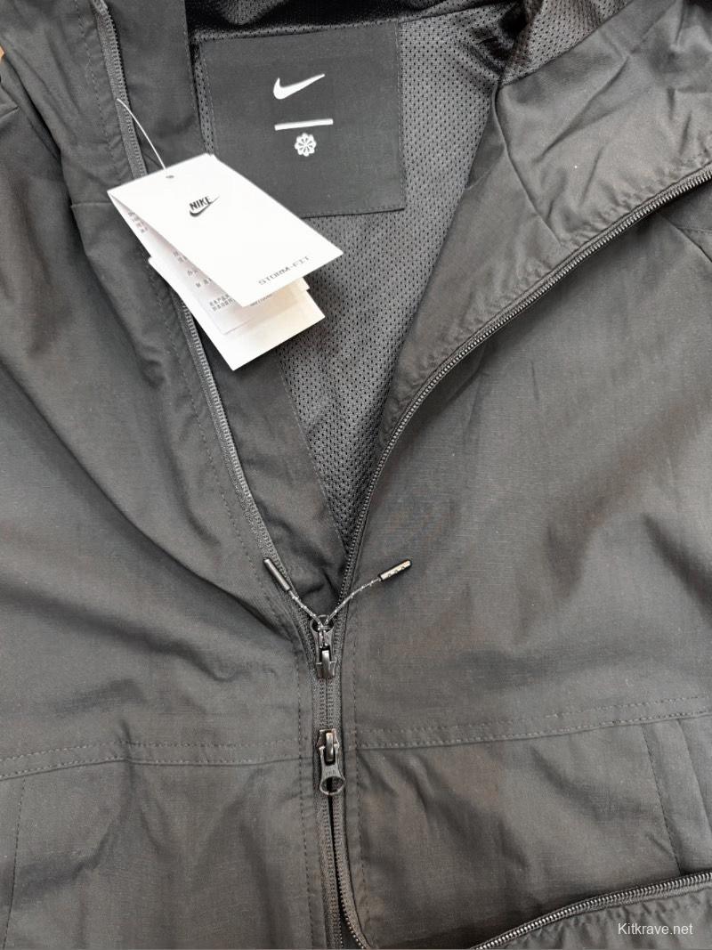 2025 NIKE White/Black Casual Jacket Windbreaker - 2 Colors