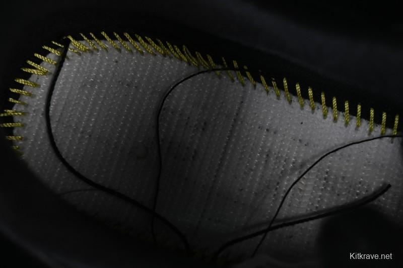 Nike Air Force 1'07 Low Casual Sneakers with Full-Length Air Cushion - HQ1977-001