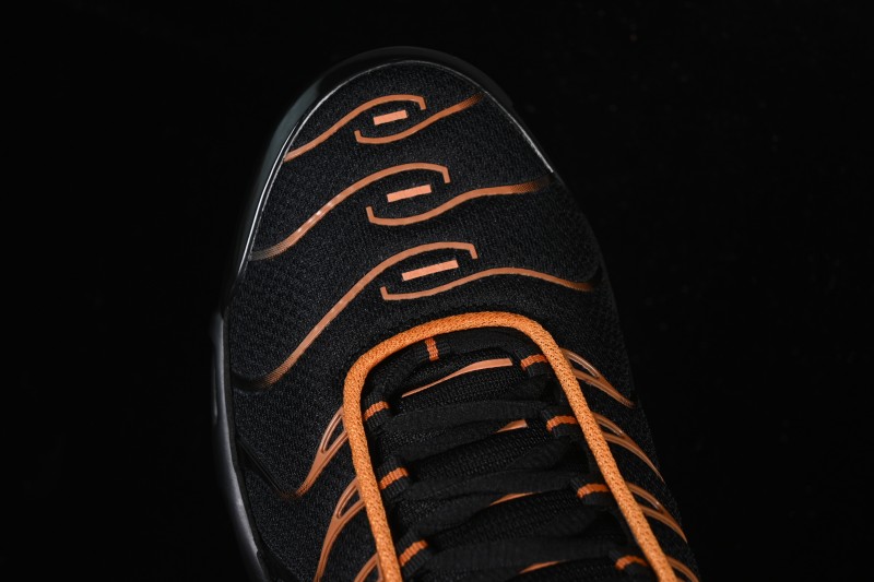 Nike Air Max Plus Retro Running Shoes with Air Cushion - FN6949-400