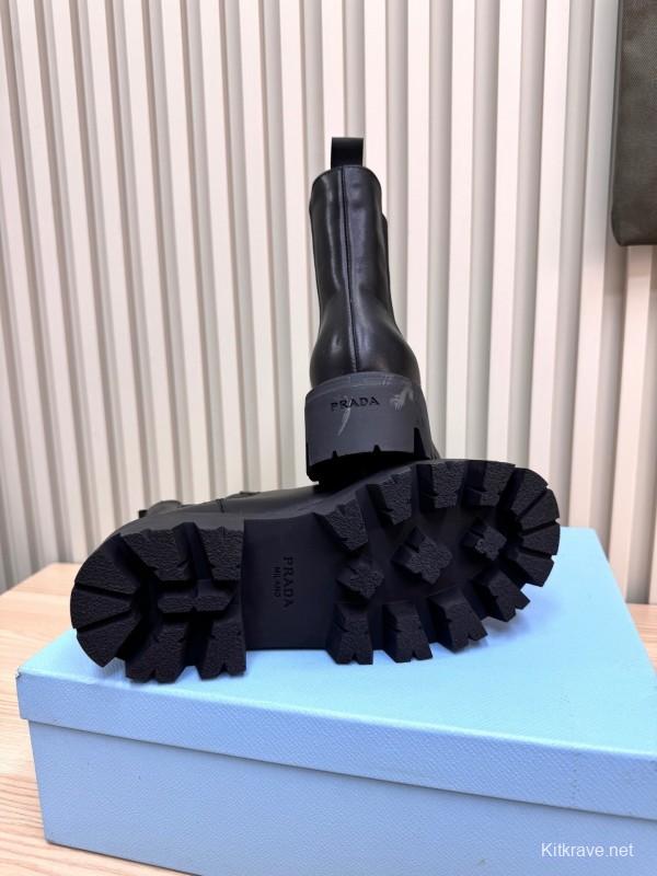 Prada 2025 SS Chunky Sole Ankle Boots - LY0340