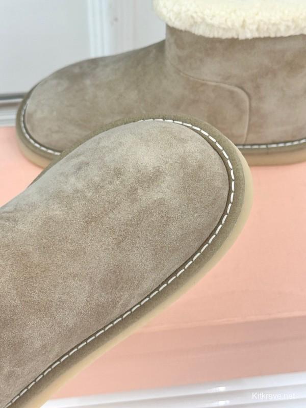 Miu Miu Retro Shearling Platform Snow Boots - KFY00300