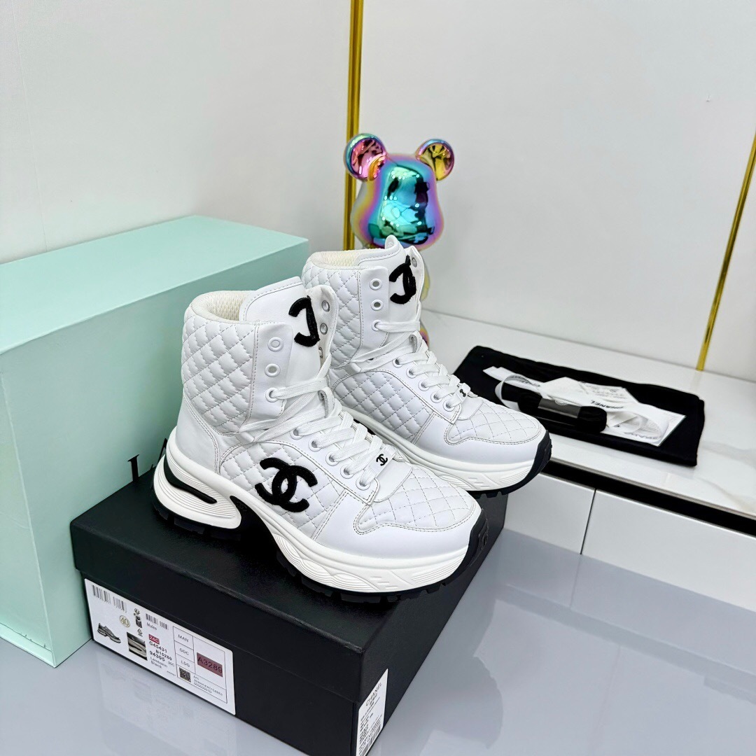Chanel 2025 SS Short Boots Essential Heavy Duty Autumn Winter Collection - LY00400