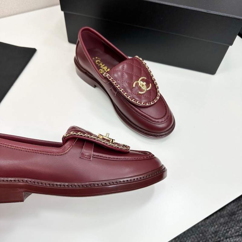 Chanel Classic Flap Chain CC Loafers with Buckle Closure - LY00320