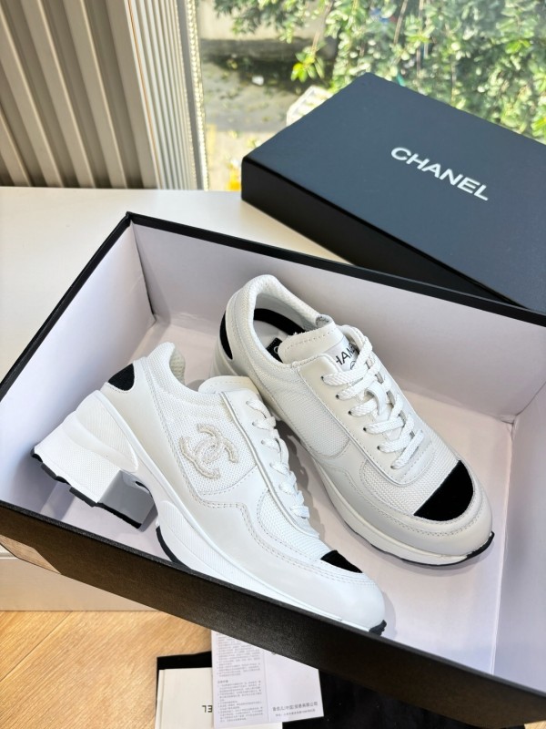Chanel 2025 SS New Arrival High-Heel Two-Tone Casual Sneakers - KFY00320